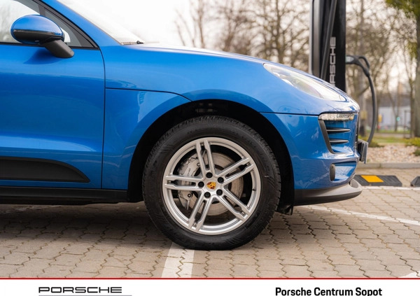 Porsche Macan cena 209000 przebieg: 73000, rok produkcji 2017 z Suwałki małe 704